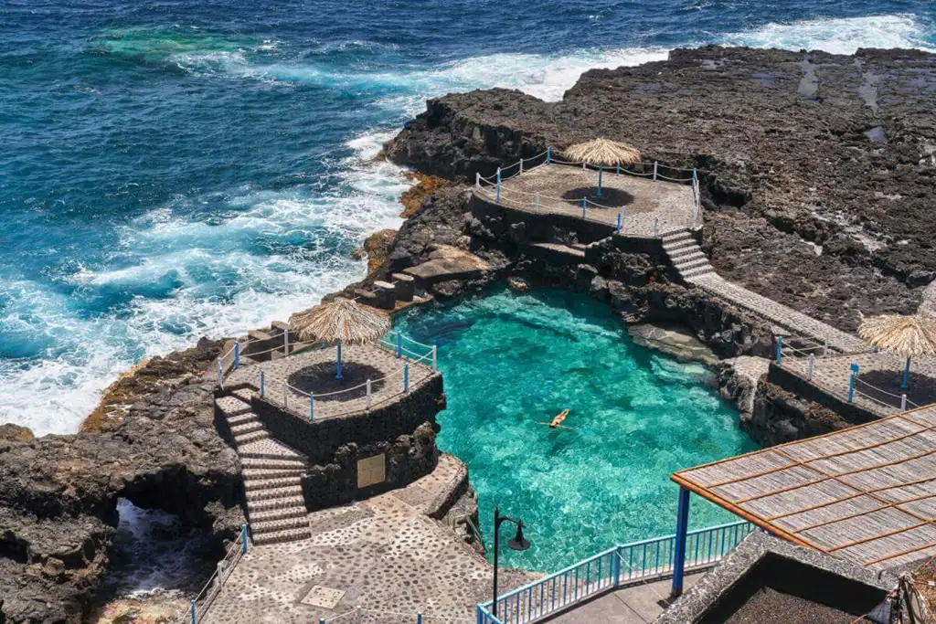 El Charco Azul De La Palma Piscinas Naturales Marinas